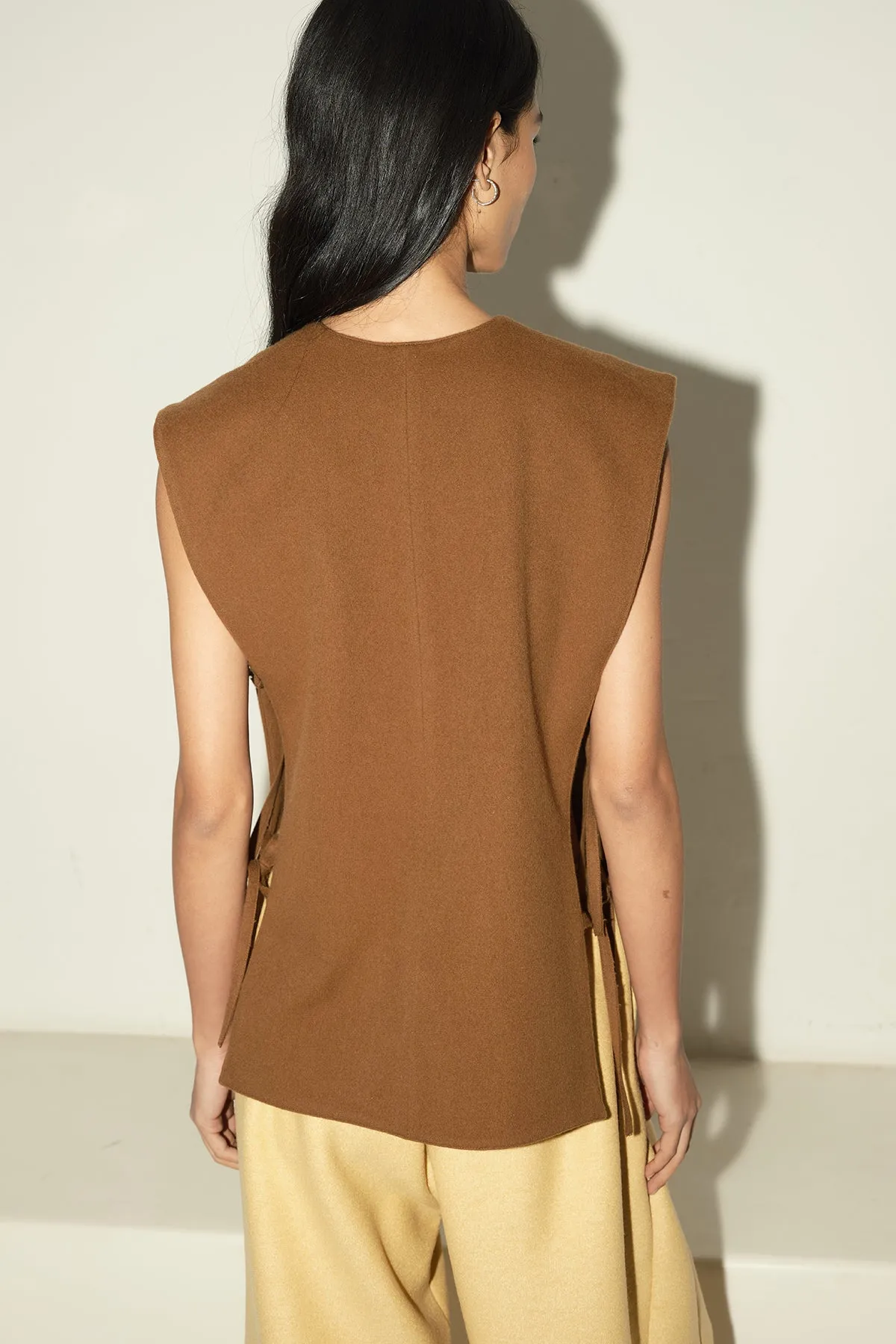 Avellana Brushed Wool Vest