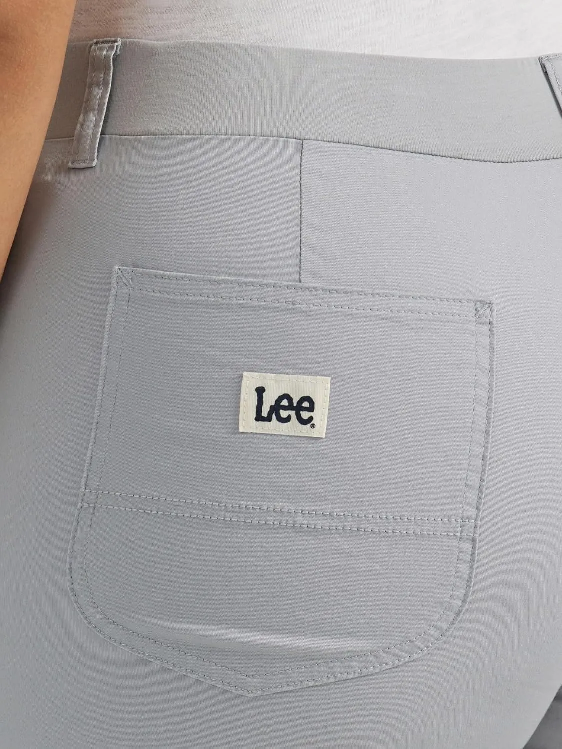Lee Women's Plus Size Ultra Lux Comfort with Flex-to-go Utility Skimmer Capri Pant