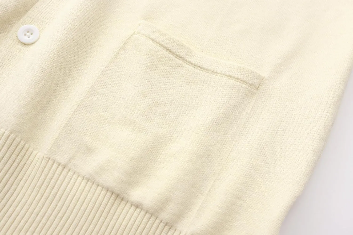 Men's Knit Cardigan Sweater Wool Blend Knit V Neck Buttons Cardigan with Pockets