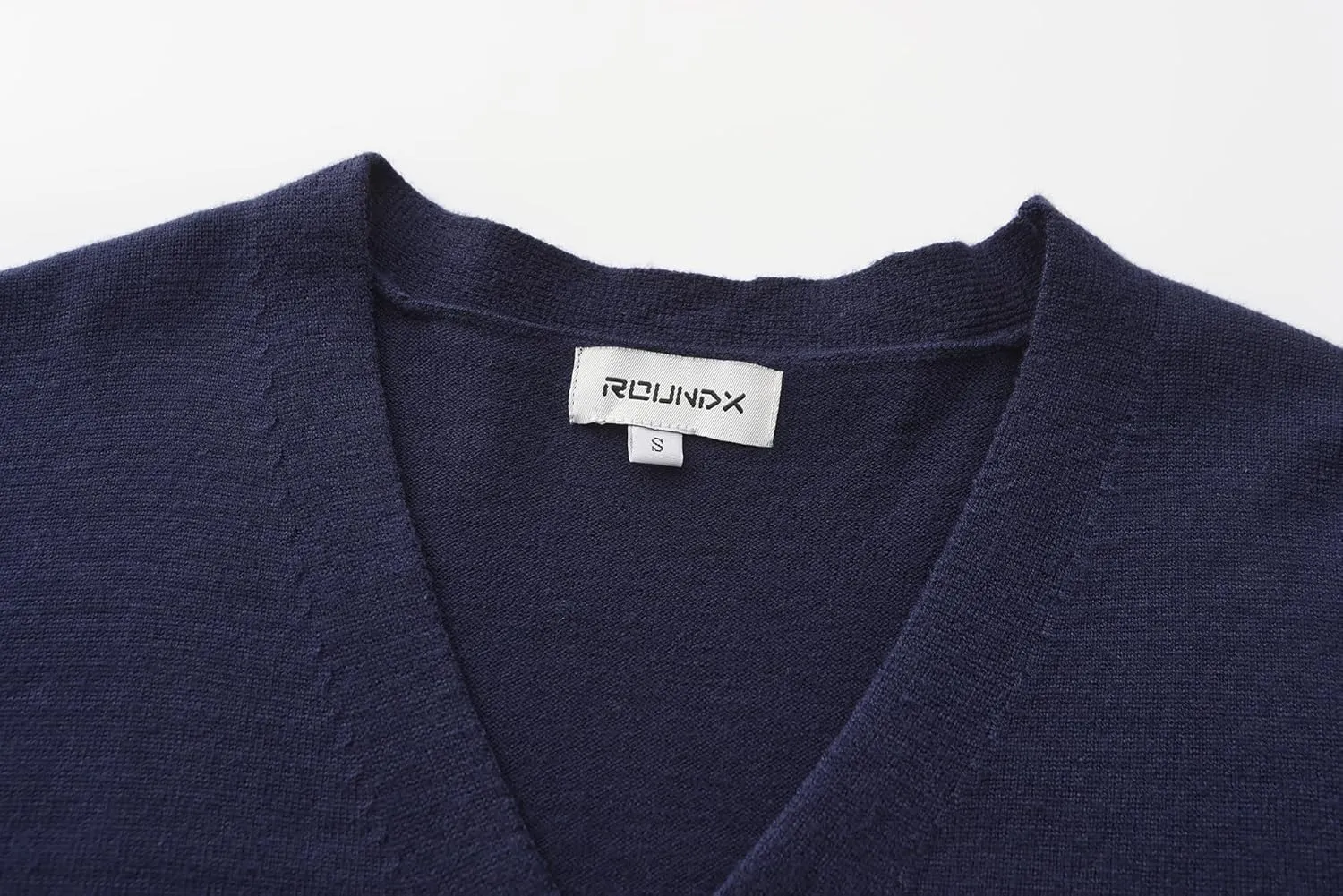 Men's Knit Cardigan Sweater Wool Blend Knit V Neck Buttons Cardigan with Pockets