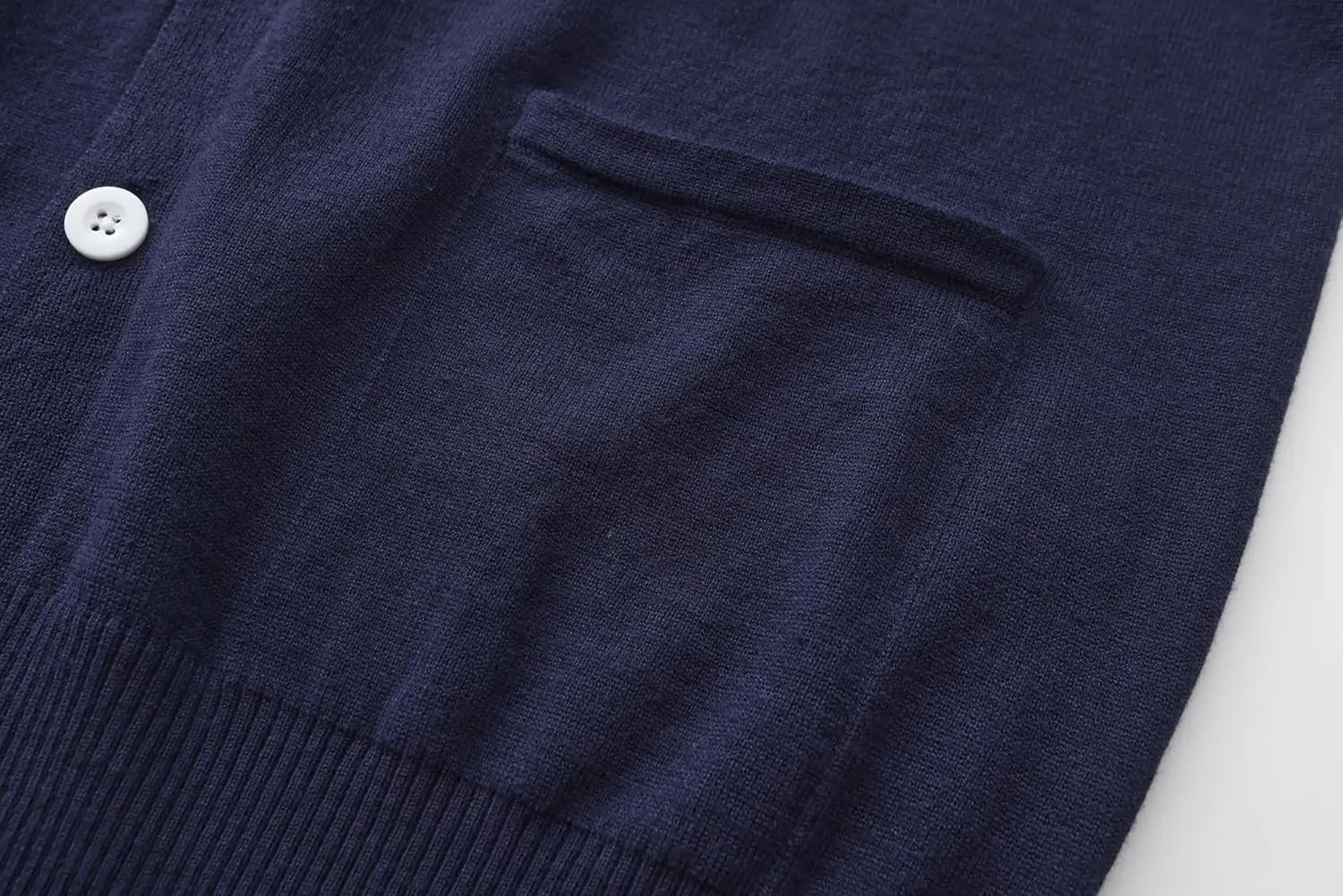 Men's Knit Cardigan Sweater Wool Blend Knit V Neck Buttons Cardigan with Pockets