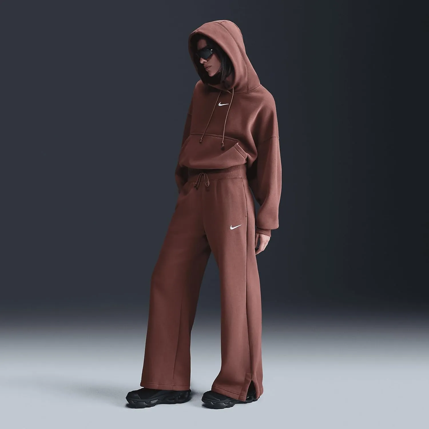 Nike Sportswear Phoenix Fleece Women's High-Waisted Wide-Leg Sweatpants (DQ5615-218, Red Sepia/Sail)