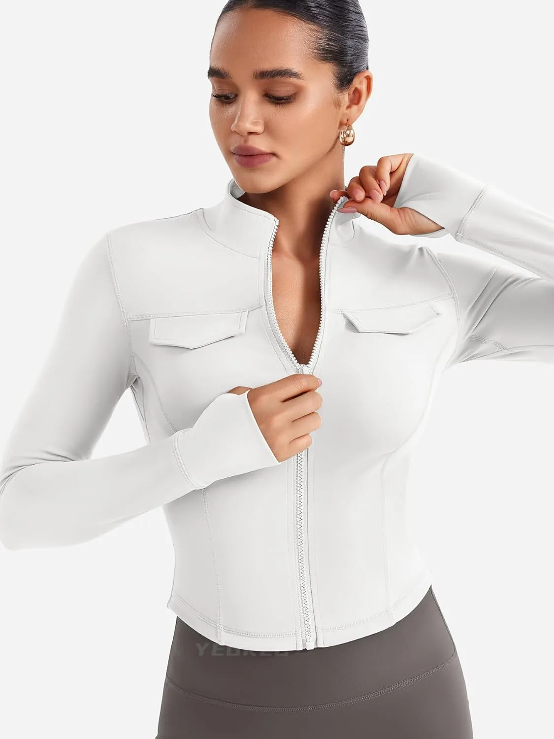 YEOREO CoreFlex Womens Workout Jackets Cropped Zip Up Athletic Jackets Arsene Slim Fit Yoga Running Tops with Thumb Holes